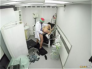 naughty patient gets drilled by the gynecologist